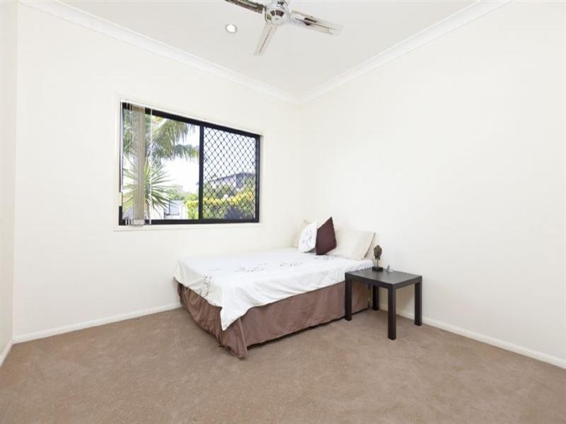 7 Summit Place, Wynnum West QLD 4178