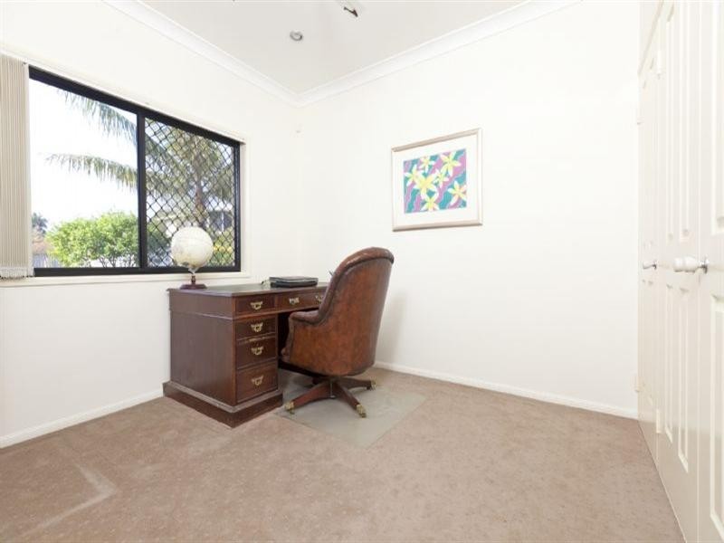 7 Summit Place, Wynnum West QLD 4178