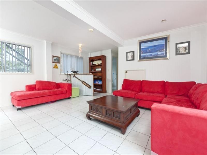 9 Booran Street, Lota QLD 4179