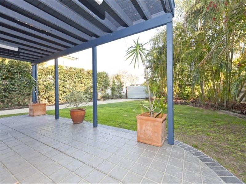 9 Booran Street, Lota QLD 4179