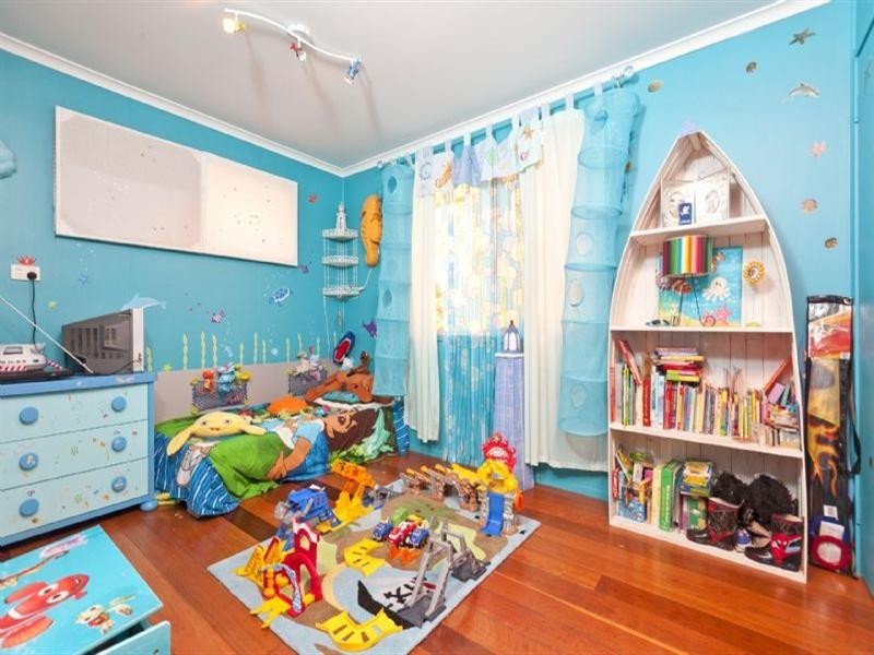 9 Booran Street, Lota QLD 4179