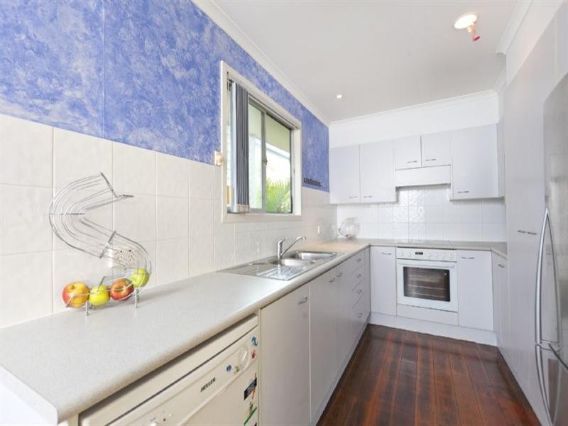 9 Booran Street, Lota QLD 4179