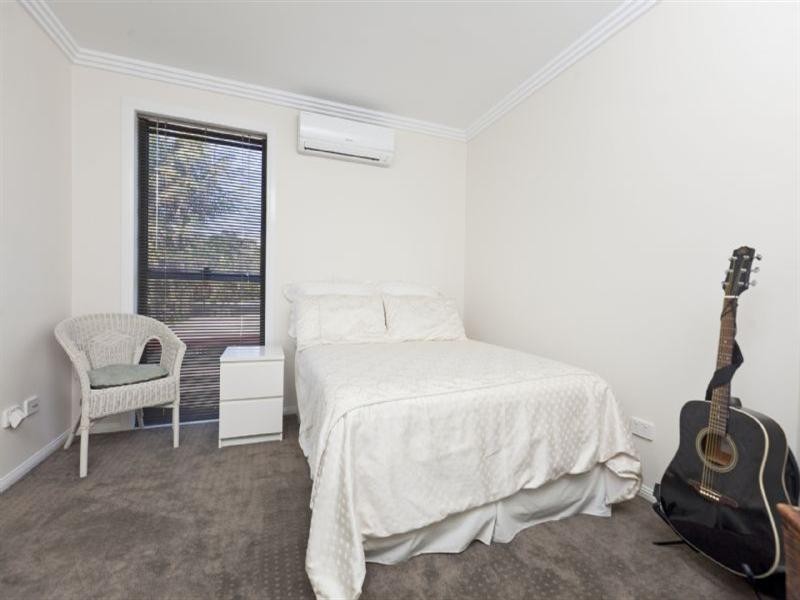 54 Seabreeze Road, Manly West QLD 4179