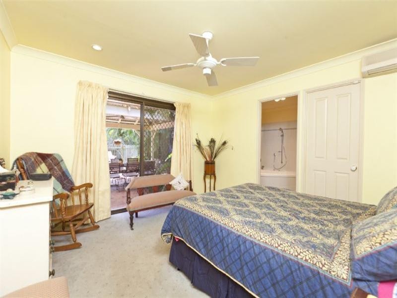 3 Hayley Street, Manly West QLD 4179