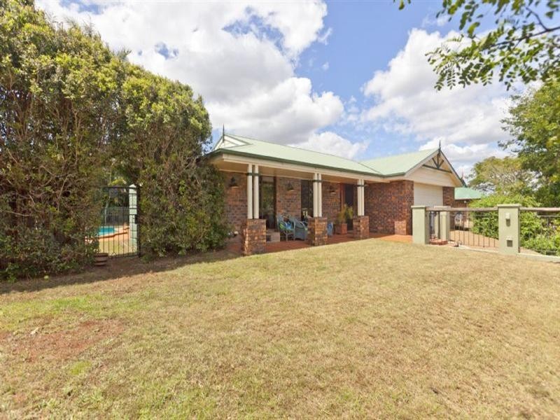 3 Hayley Street, Manly West QLD 4179