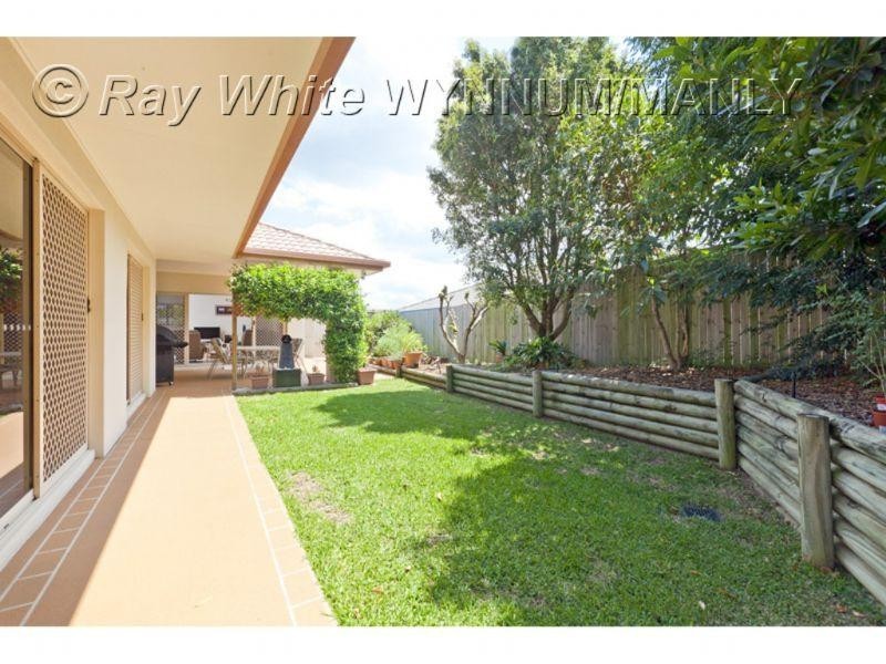 6 Summit Place, Wynnum West QLD 4178
