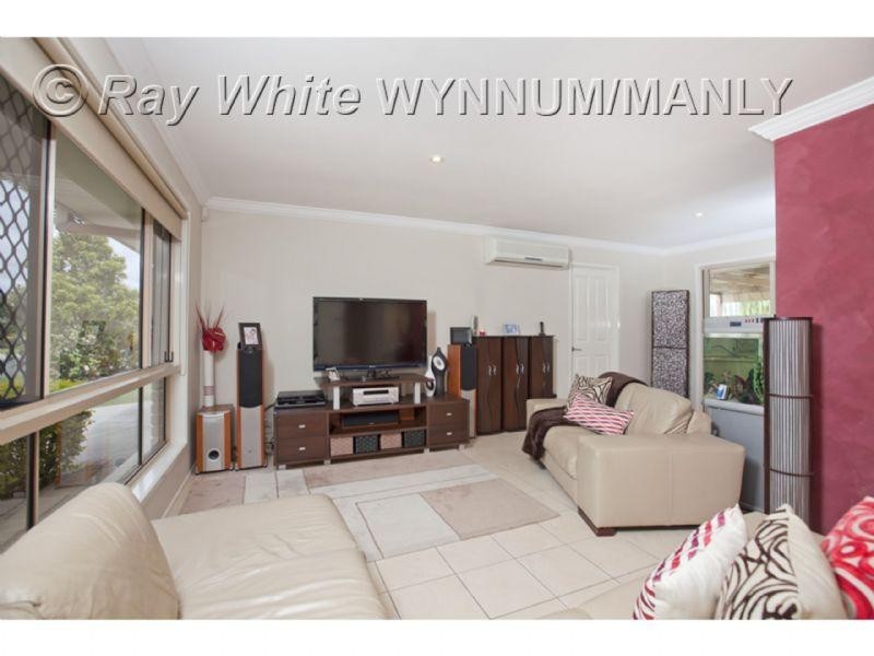 9 Holland Crescent, Wynnum West QLD 4178