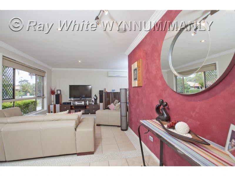9 Holland Crescent, Wynnum West QLD 4178