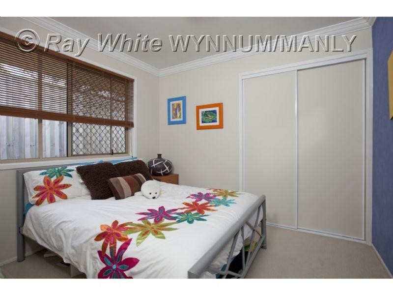 9 Holland Crescent, Wynnum West QLD 4178