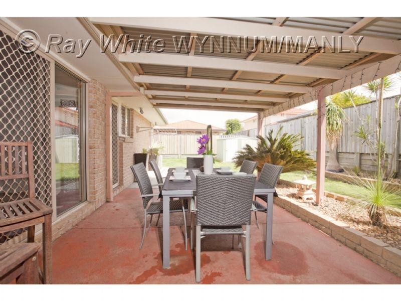 9 Holland Crescent, Wynnum West QLD 4178