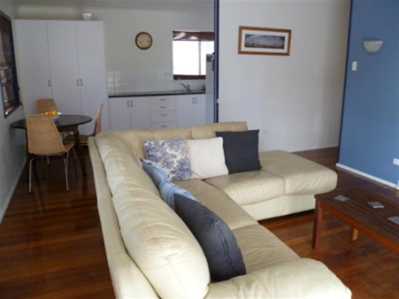6 Wilfred Street, Lota QLD 4179