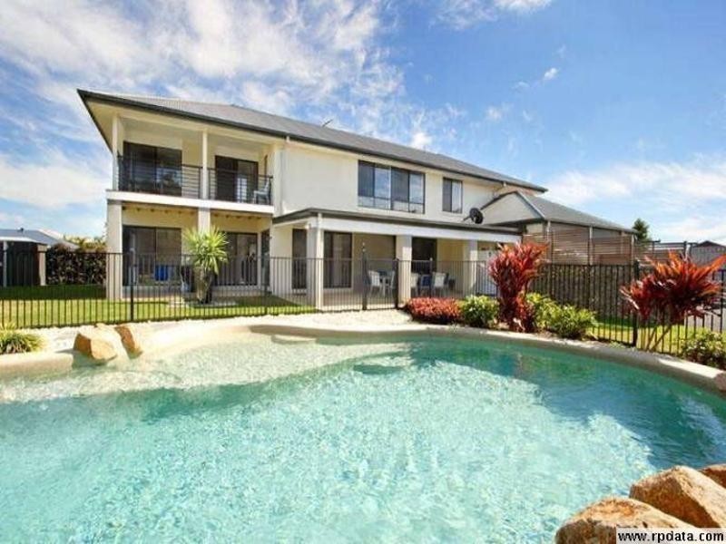 15 Fennessy Close, Wakerley QLD 4154