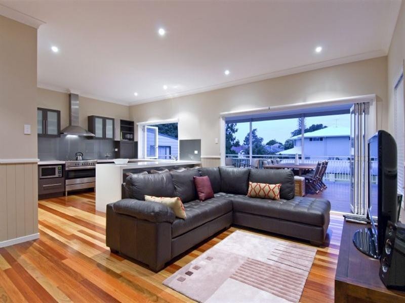68 Wilde Street, Wynnum QLD 4178
