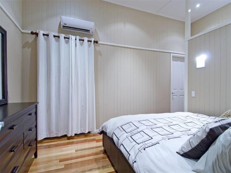 68 Wilde Street, Wynnum QLD 4178