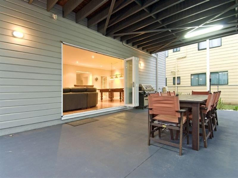 68 Wilde Street, Wynnum QLD 4178