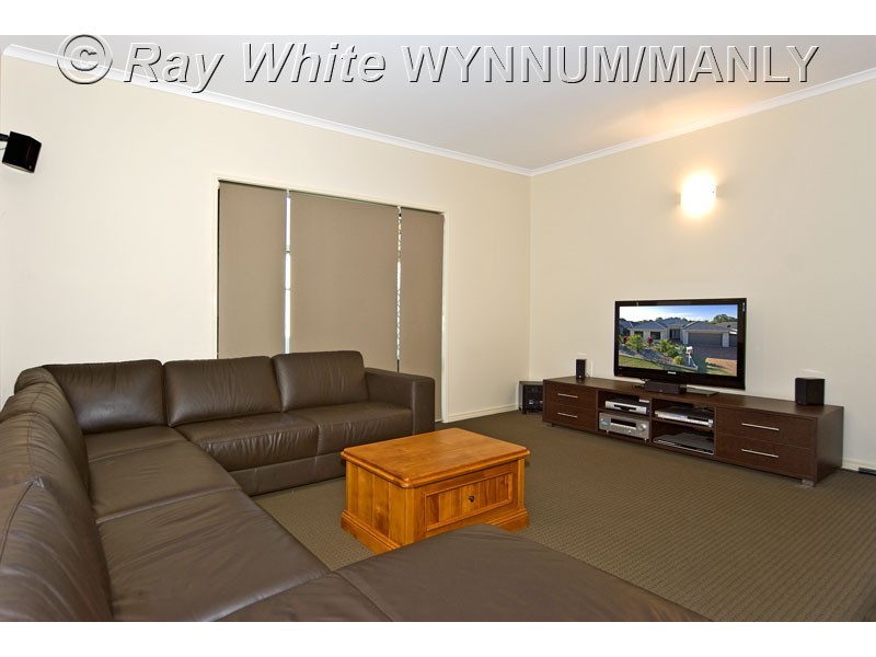 14 Izzies Place, Wakerley QLD 4154