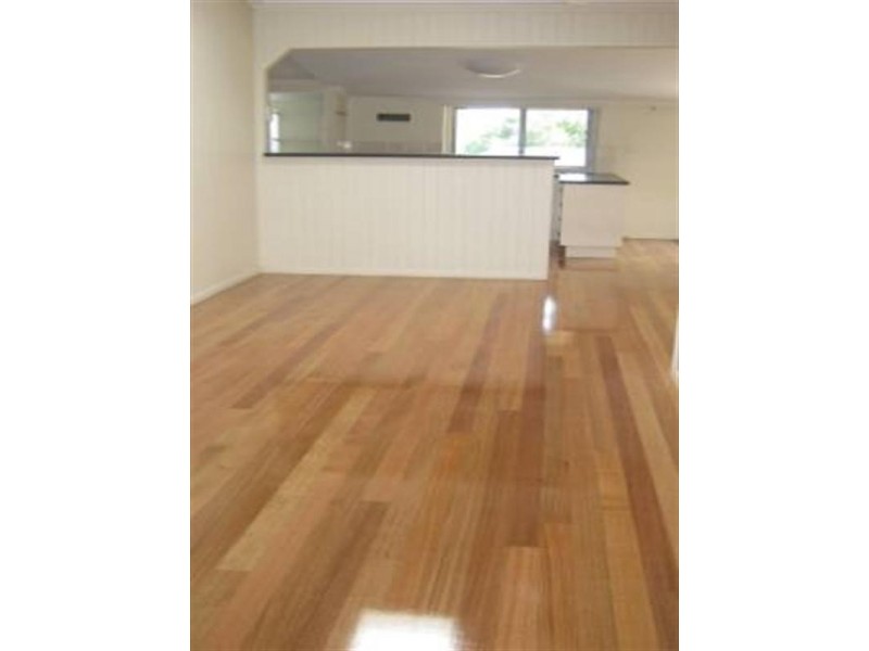 84 Haylock Street, Wynnum QLD 4178