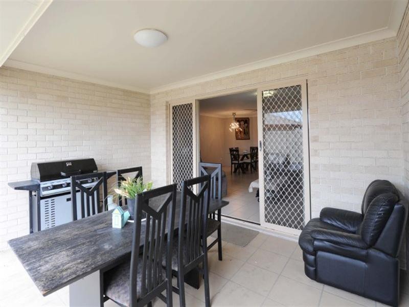8 Venn Court, Wynnum West QLD 4178