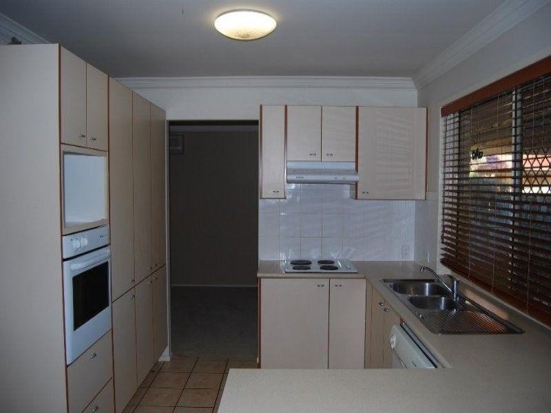 20 Holland Crescent, Wynnum West QLD 4178