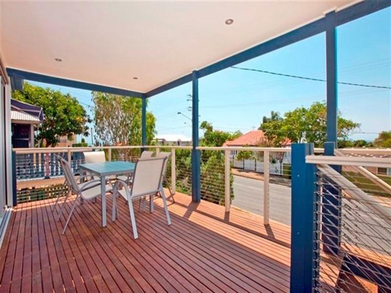 104 Gordon Parade, Manly QLD 4179