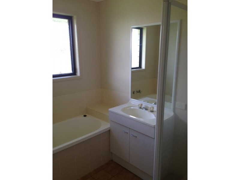 29 Macadamia Street, Wynnum West QLD 4178