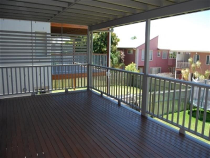 100 Melville Terrace, Manly QLD 4179