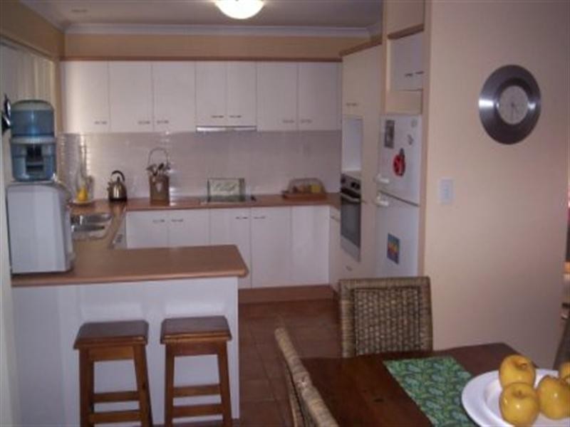 1 Gladebourne Crescent, Victoria Point QLD 4165