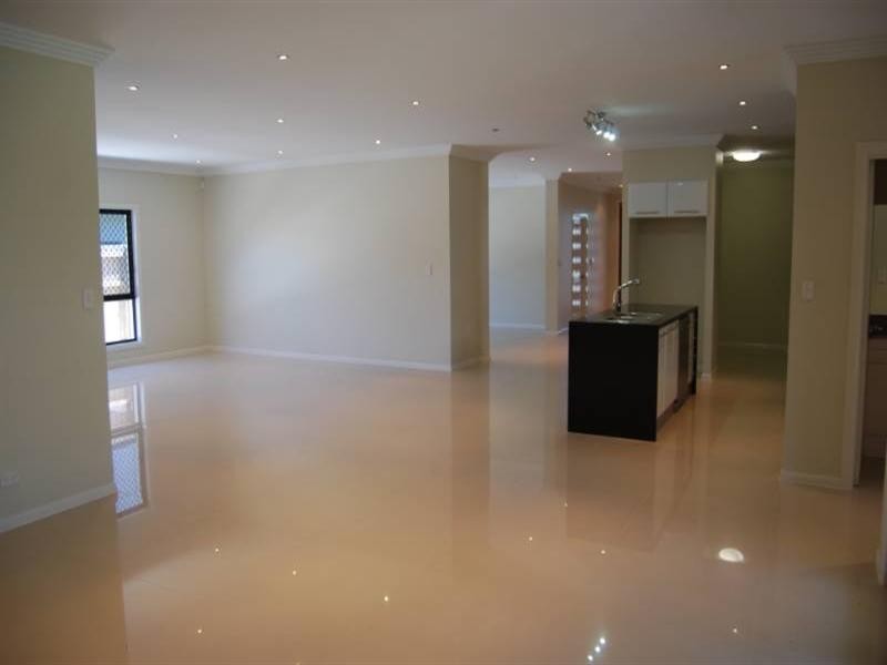 4 Habitat Drive, Wakerley QLD 4154