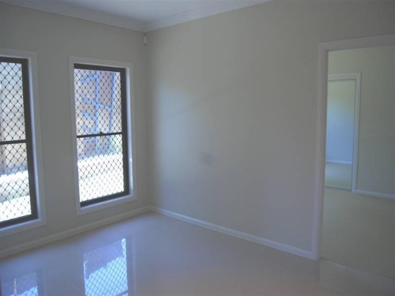 4 Habitat Drive, Wakerley QLD 4154