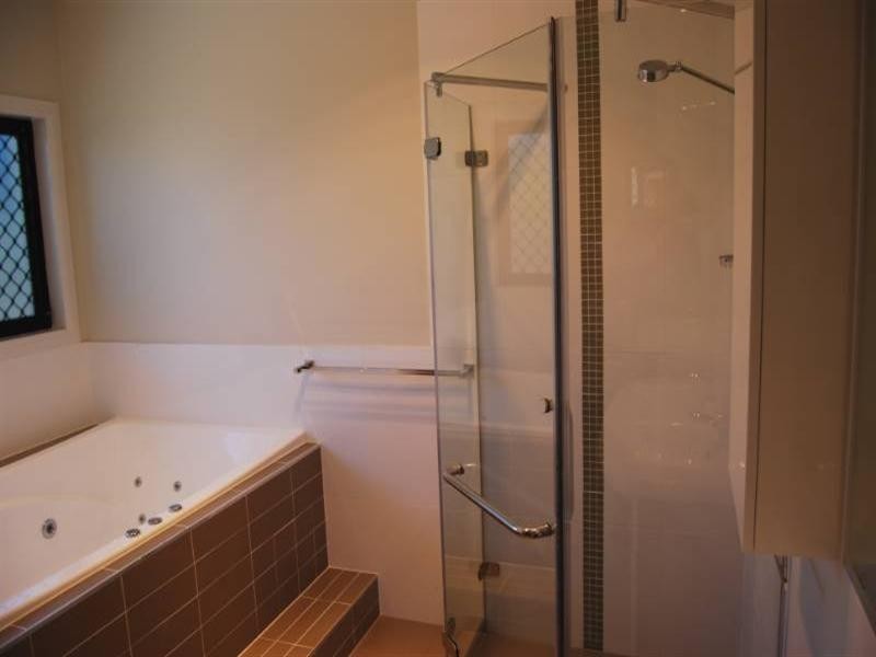 4 Habitat Drive, Wakerley QLD 4154