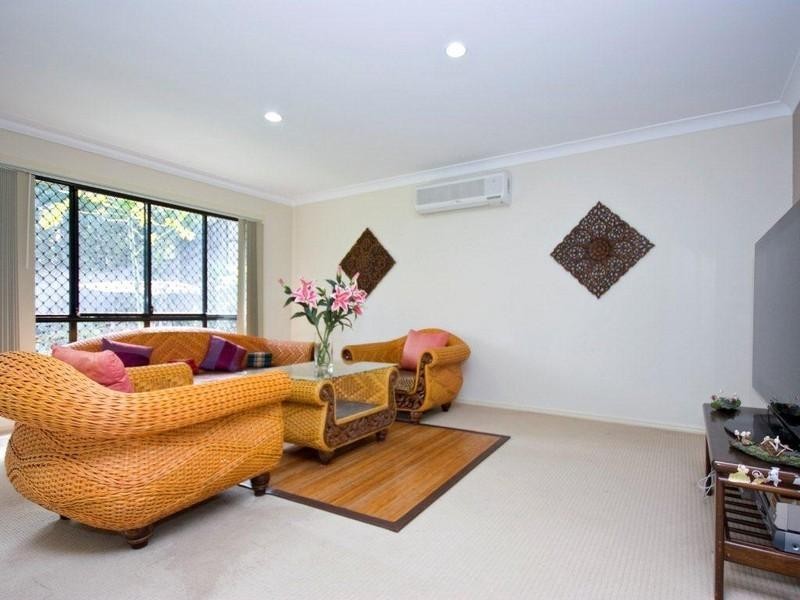 2 John Street, Manly West QLD 4179