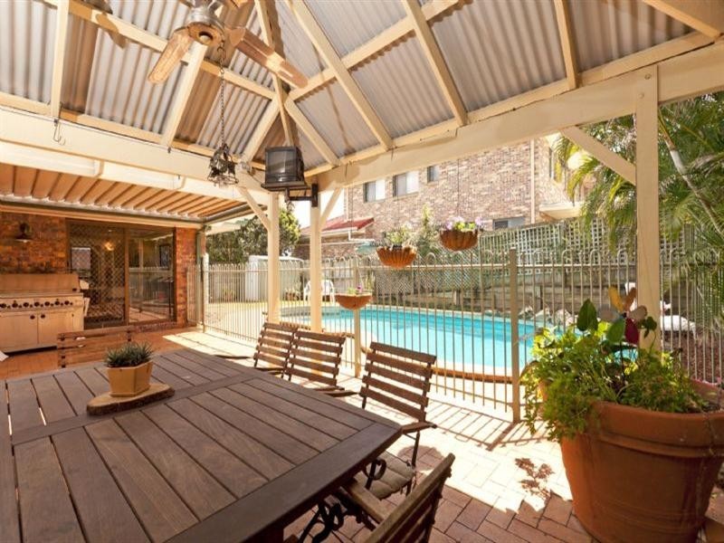 3 Hayley Street, Manly West QLD 4179