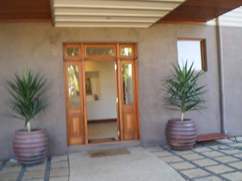 106 Stradbroke Avenue, Wynnum QLD 4178