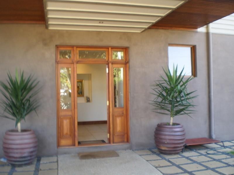 106 Stradbroke Avenue, Wynnum QLD 4178