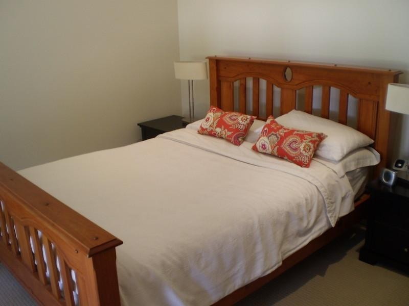 106 Stradbroke Avenue, Wynnum QLD 4178