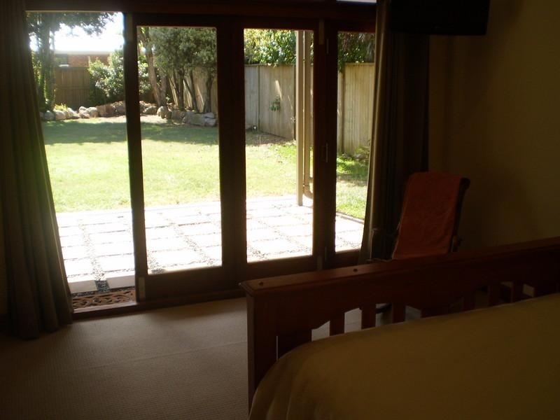 106 Stradbroke Avenue, Wynnum QLD 4178