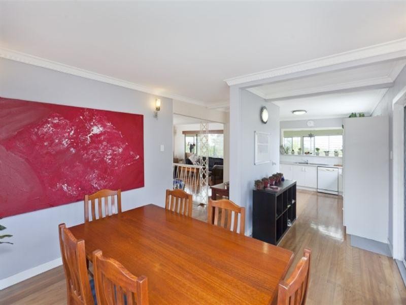 37 Banoon Drive, Wynnum QLD 4178