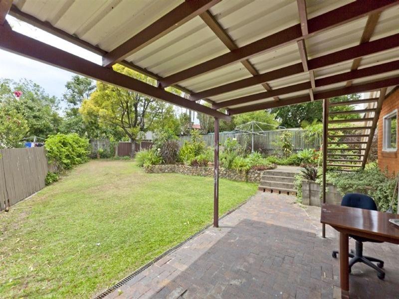 37 Banoon Drive, Wynnum QLD 4178