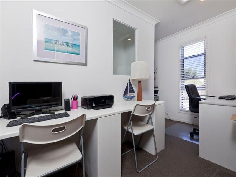 49 Haig Street, Wynnum QLD 4178