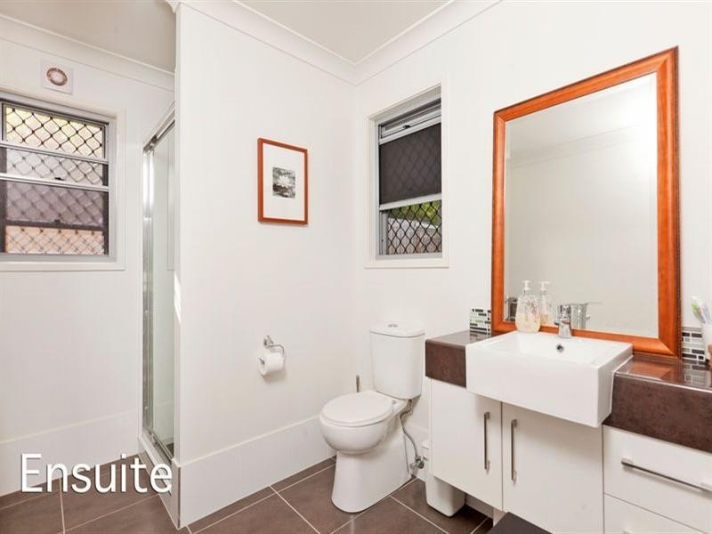 49 Haig Street, Wynnum QLD 4178