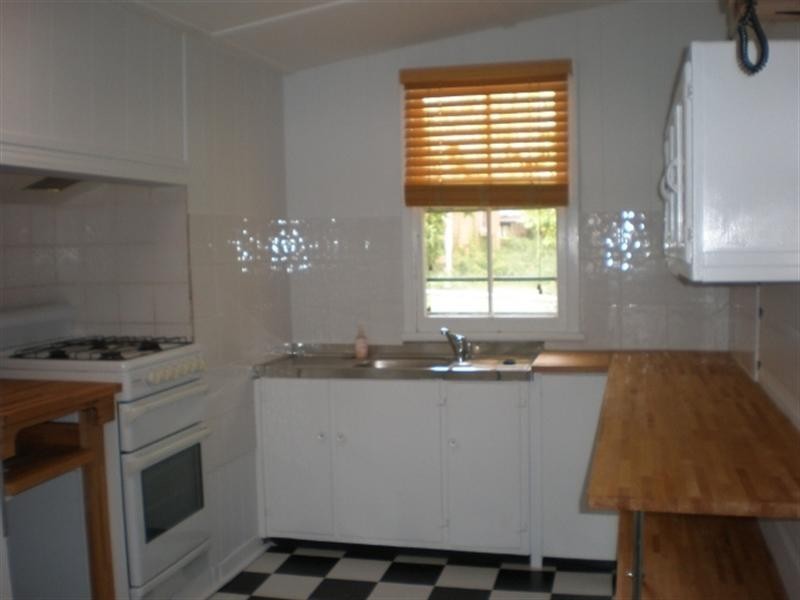 76 Cedar Street, Wynnum QLD 4178