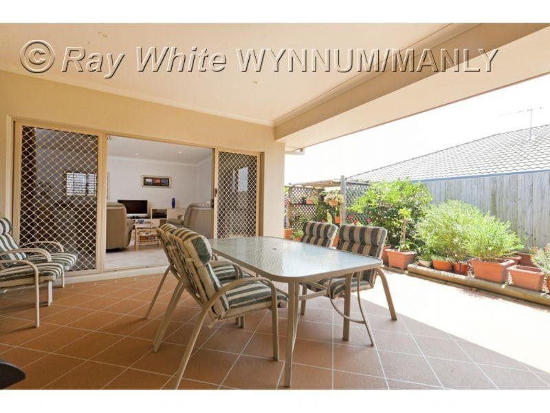 6 Summit Place, Wynnum West QLD 4178