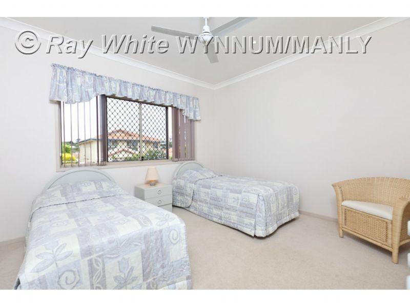 6 Summit Place, Wynnum West QLD 4178