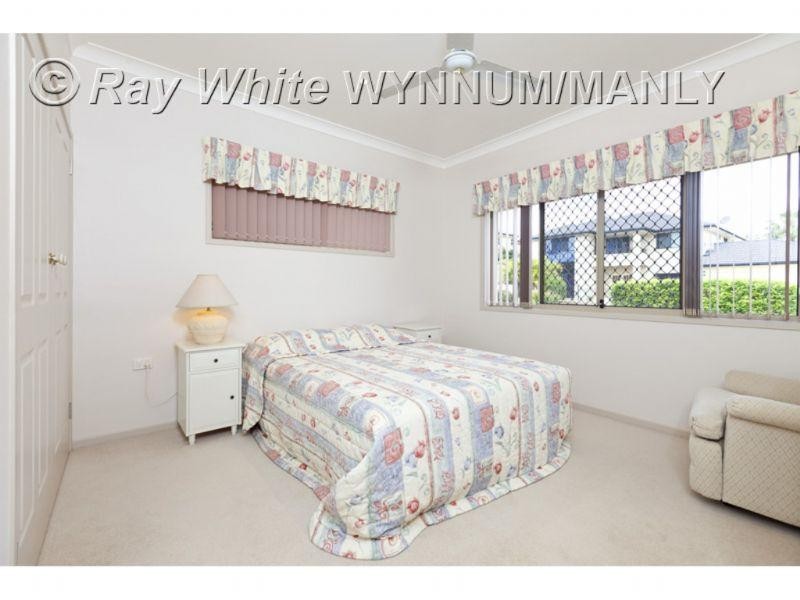 6 Summit Place, Wynnum West QLD 4178