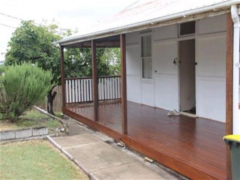 63 Barrinia Street, Manly QLD 4179