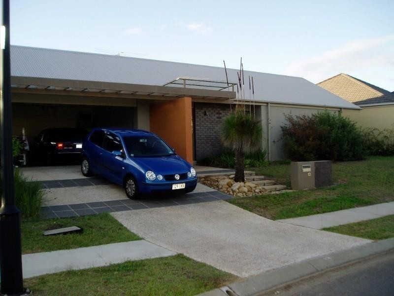 13 Mossvale Drive, Wakerley QLD 4154