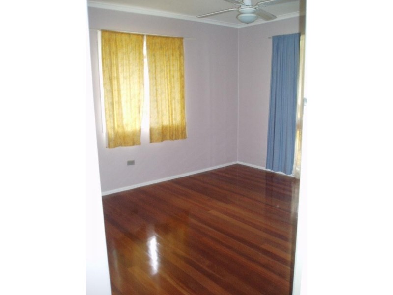 10 Talegalla Street, Wynnum West QLD 4178