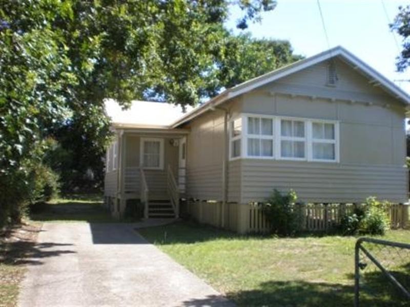 132 Selina Street, Wynnum QLD 4178