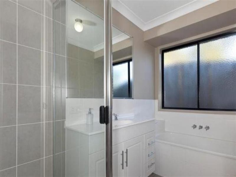 47A Gannon Avenue, Manly QLD 4179