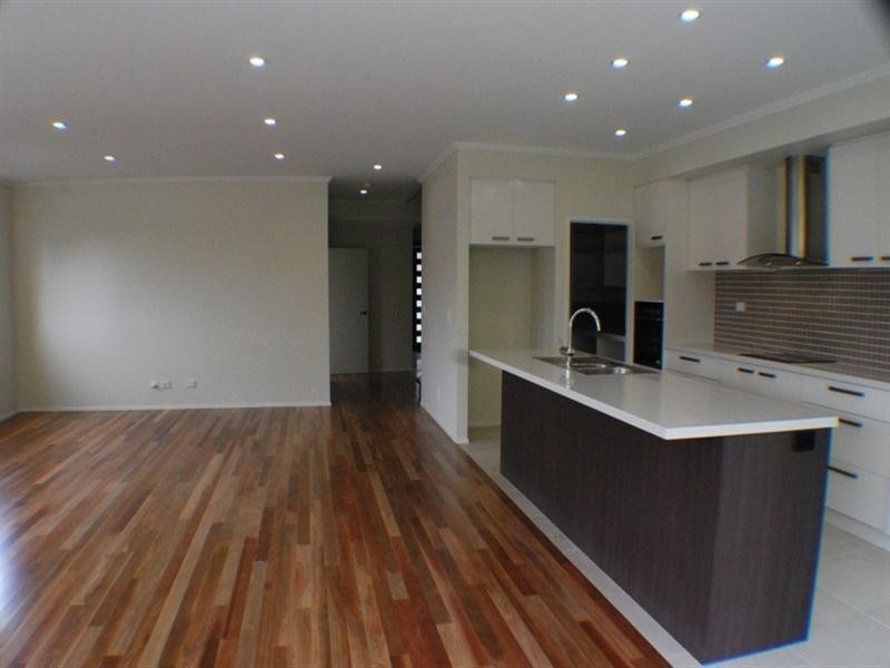 42 St Catherines Terrace, Wynnum QLD 4178